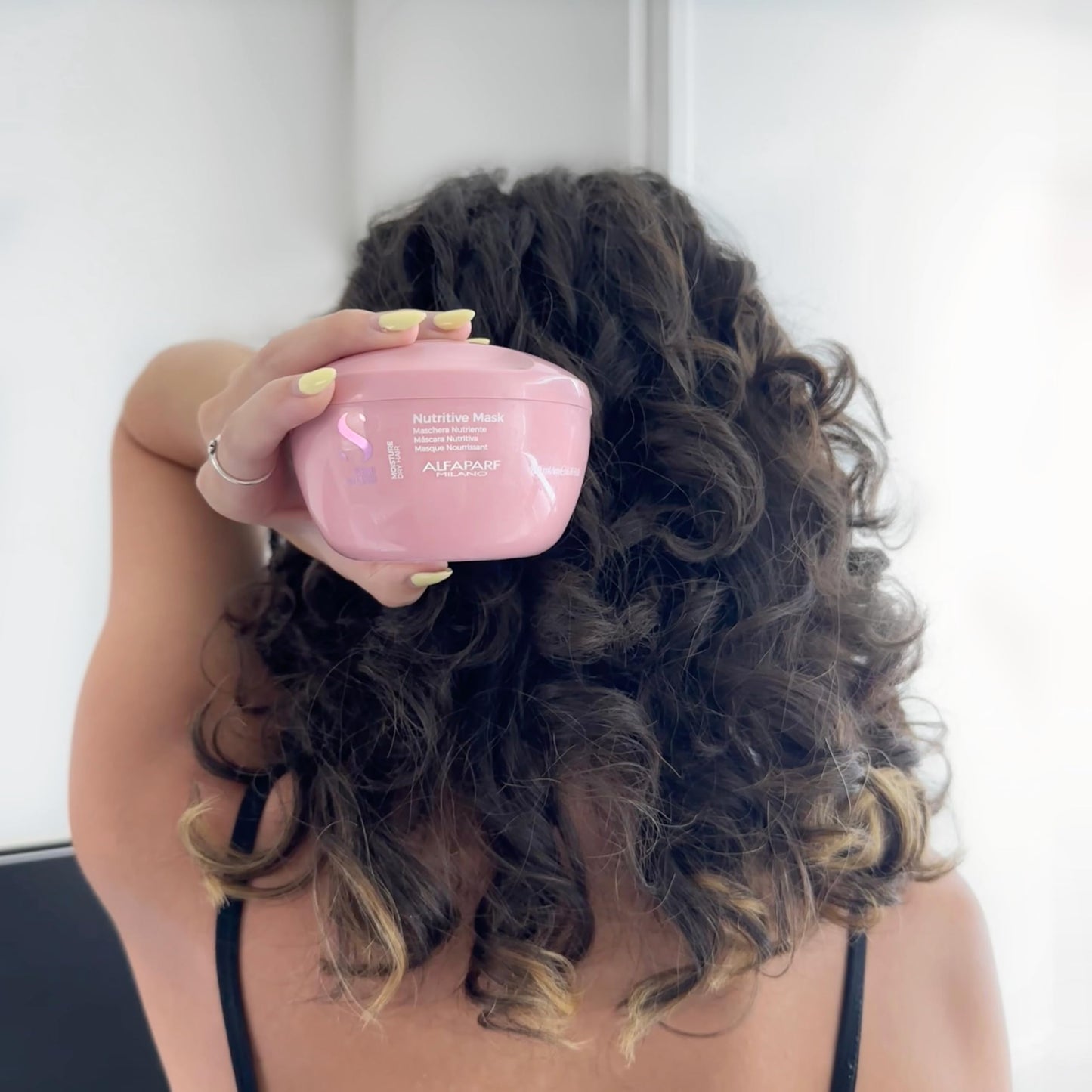 White Smoke Semi di Lino Moisturizing Shampoo and Hair Mask for Dry Hair - Hydrates, Nourishes, Softens - Color Safe - Adds Shine and Softness on Dry Damaged Hair - Sulfate Free
