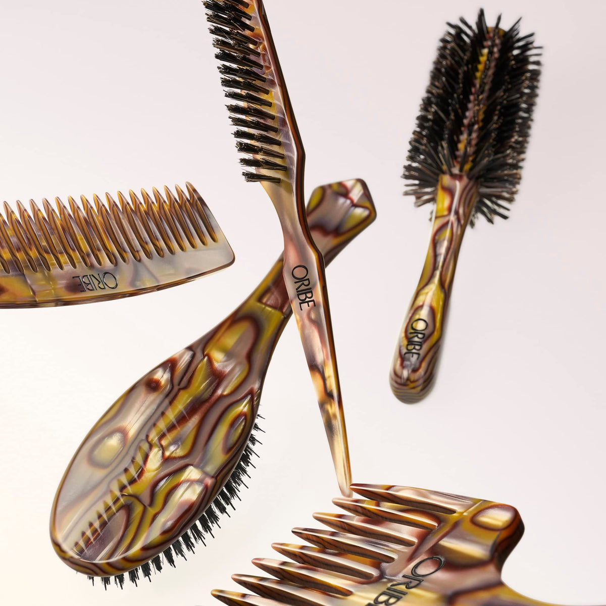 Lavender Oribe Hair Pick - For Detangling & Styling - Creates Shape & Volume