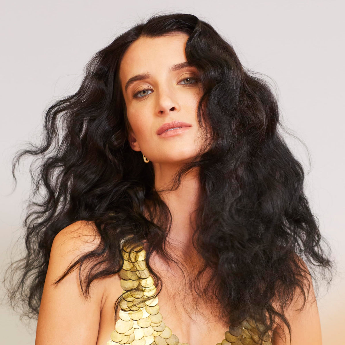 Light Gray Bumble and bumble. Bond-Building Hair Repair Conditioner | Strengthens and Prevents Breakage | Smooths Frizz, Adds Shine | For Damaged Curly, Wavy, Straight Hair Types