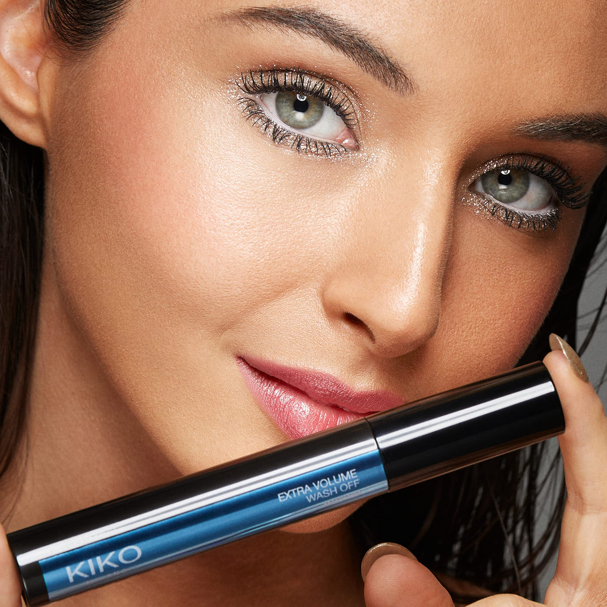 Tan KIKO Milano Extra Volume Wash Off Mascara