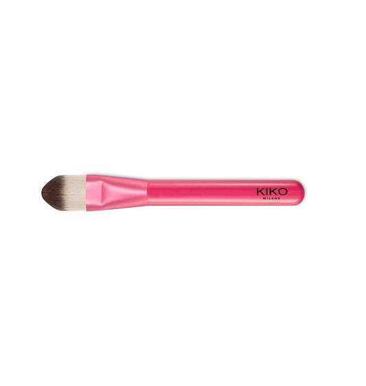 White Smoke KIKO Milano Smart Foundation Brush 101