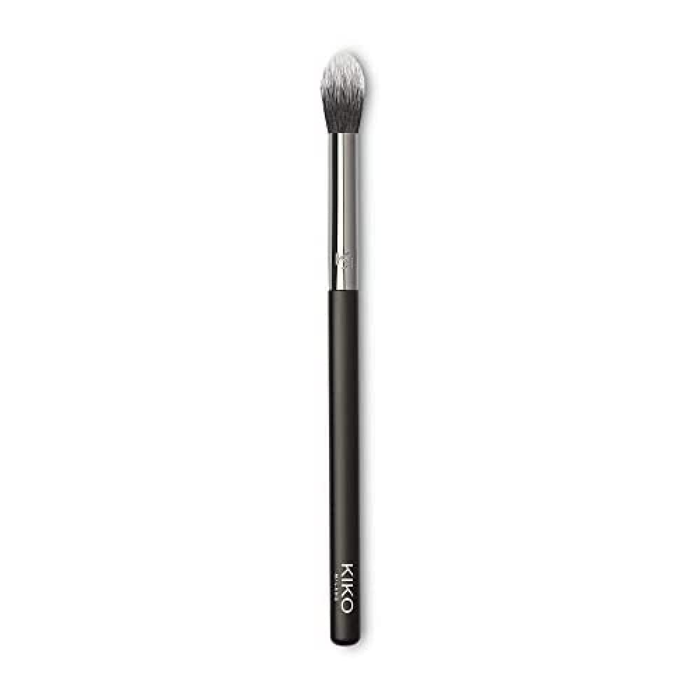 White Smoke KIKO Milano Eyes 66 Pointed Blending Brush