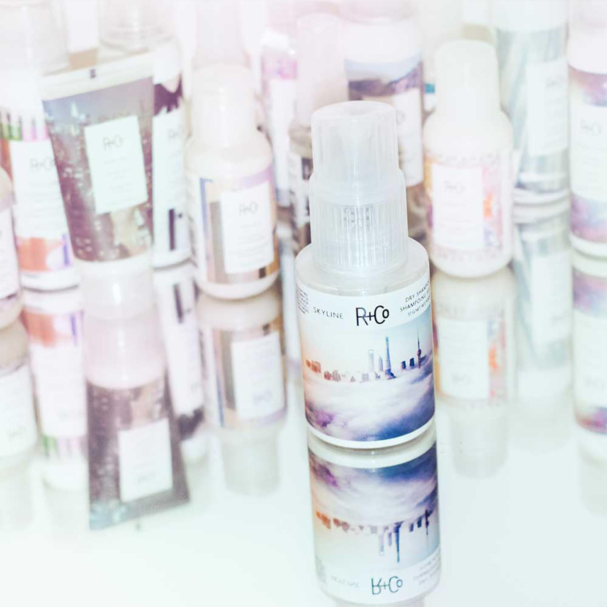 Lavender R+Co SKYLINE Dry Shampoo Powder, 1.0 Oz