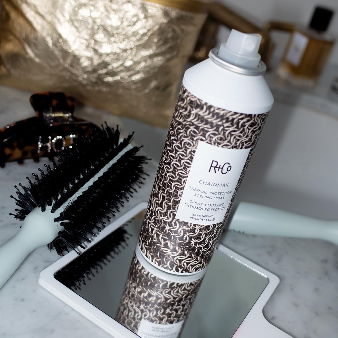 Black R+Co CHAINMAIL Heat Protection Spray For Hair, 1.0 Oz
