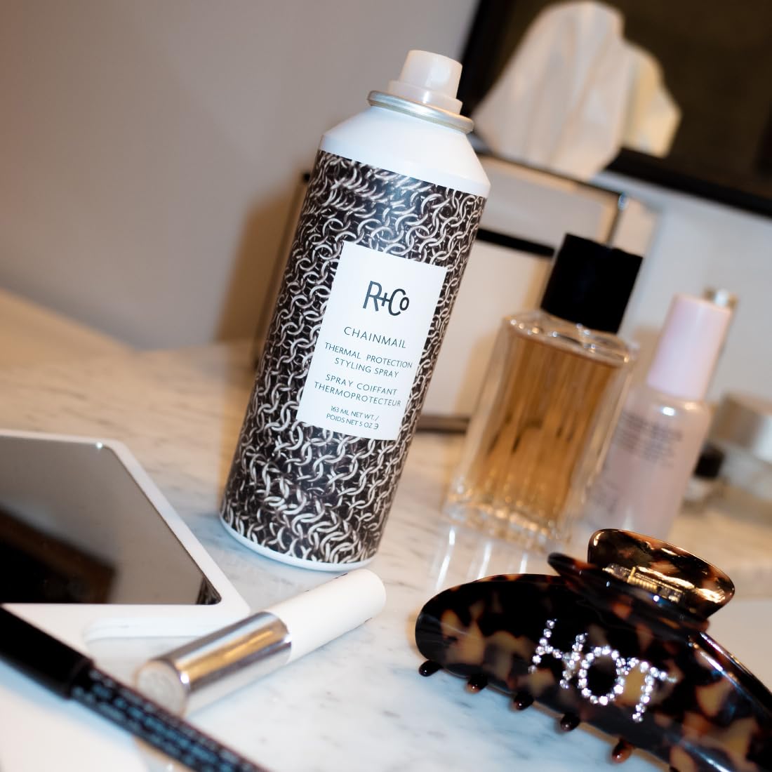 Light Slate Gray R+Co CHAINMAIL Heat Protection Spray For Hair, 1.0 Oz