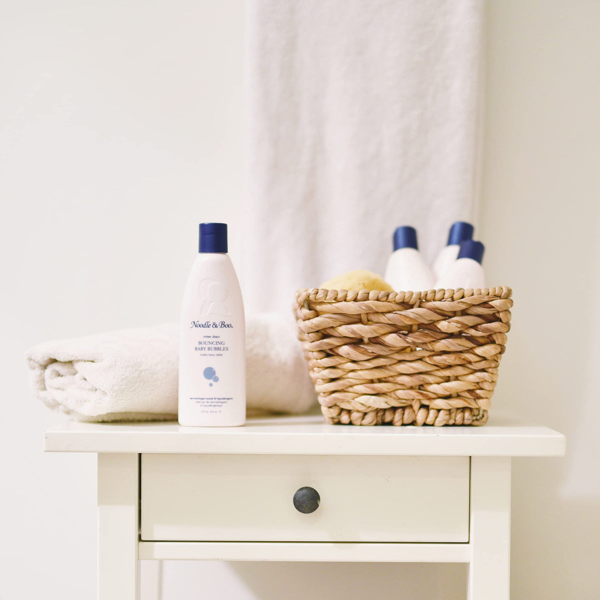 Lavender Noodle & Boo Bouncing Baby Bubbles for Sensitive Skin and Hypoallergenic
