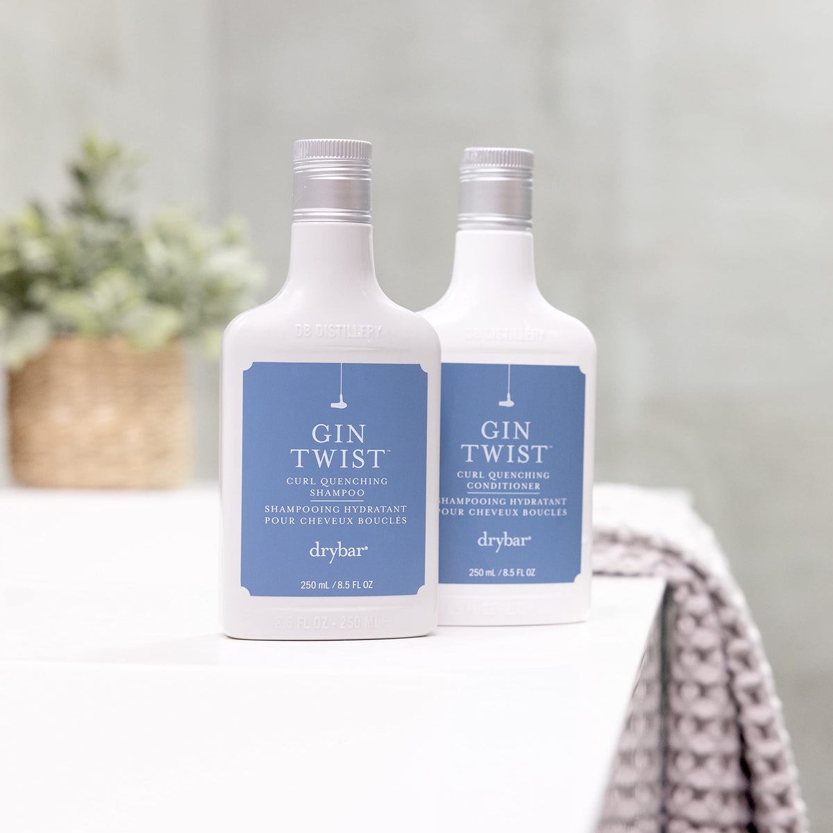 White Smoke Drybar Gin Twist Curl Quenching Conditioner for Curly Hair, 8.5 oz