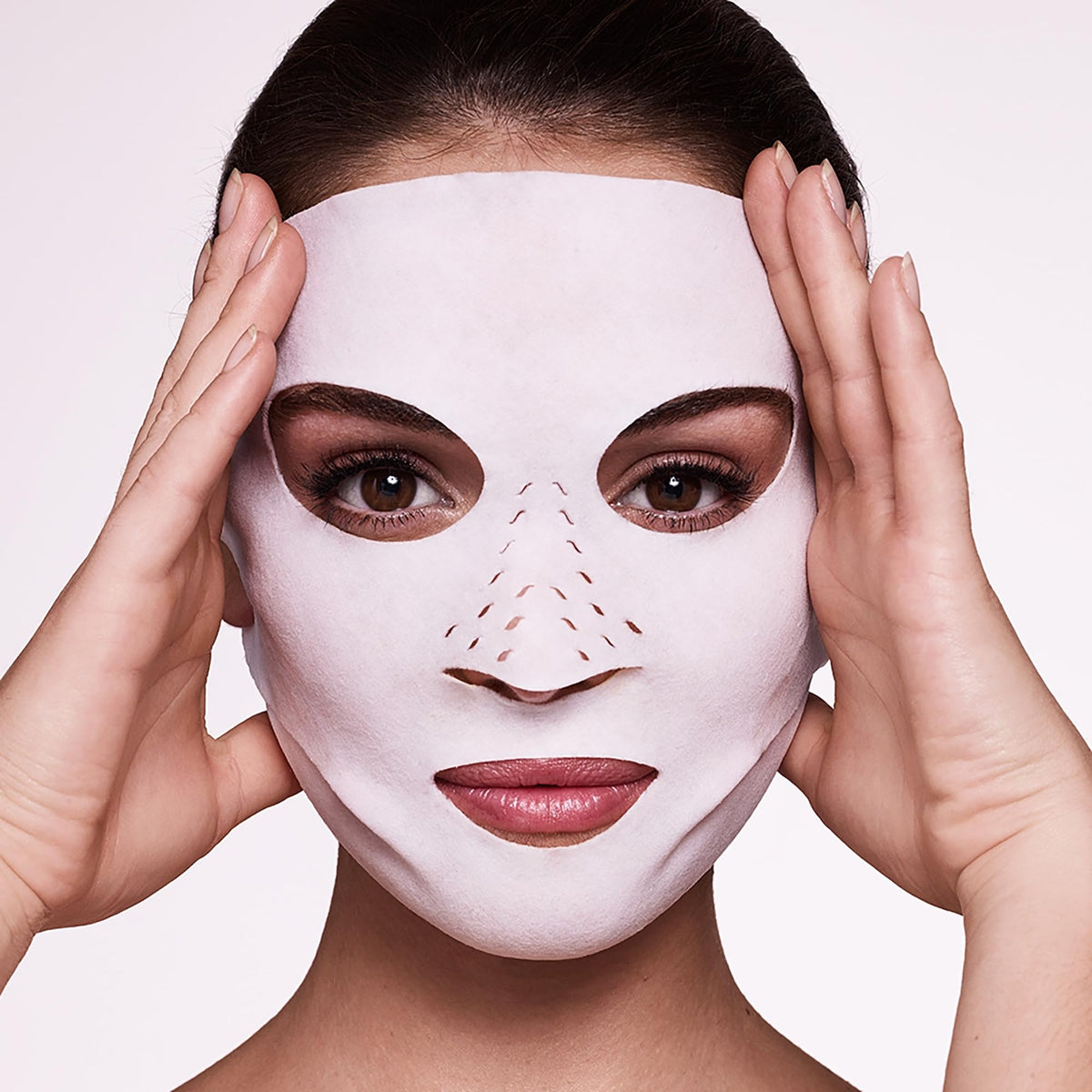 Lavender Charlotte Tilbury Instant Magic Dry Sheet Face Mask - Reusable Facial Mask