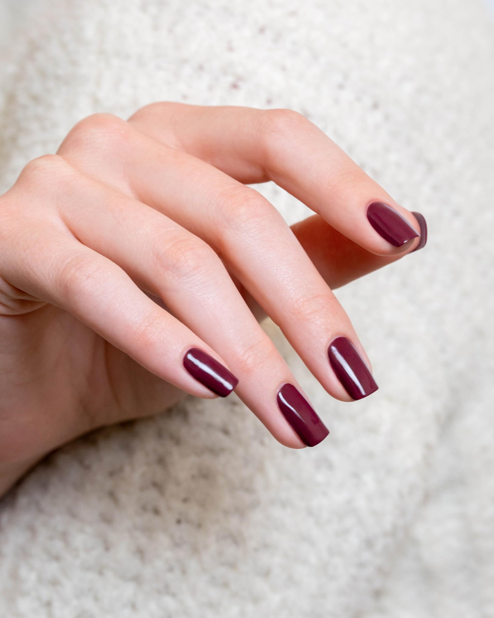 Lavender Gelish Xpress Dip Powder – Vibrant, Long-Lasting Nails. Featuring ColorFusion Technology, Odor-Free, Vitamin-Infused Formula, and Up to 21 Days of Chip-Free Wear (A Little Naughty, 1.5 oz)
