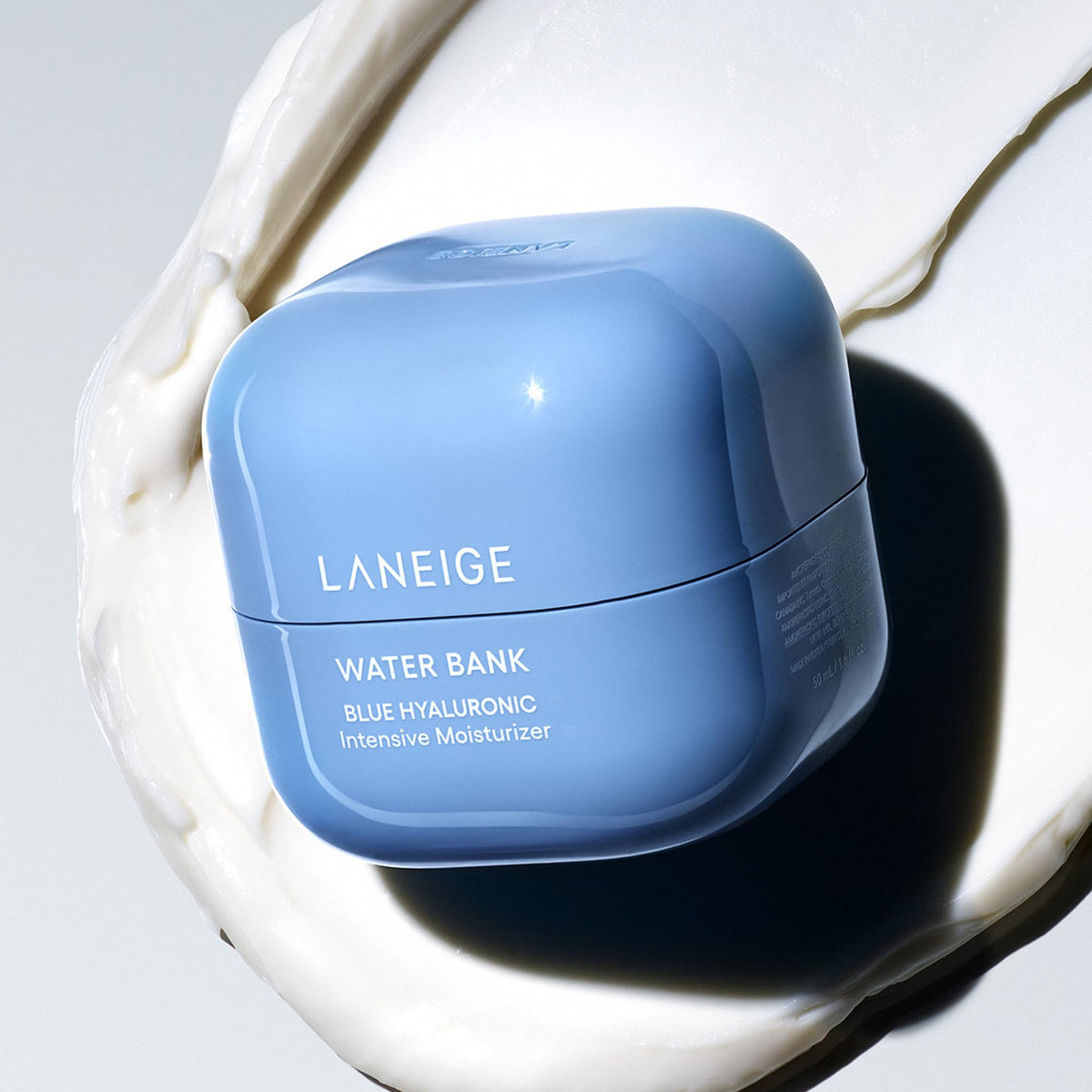 White Smoke LANEIGE Water Bank Blue Hyaluronic Intensive Moisturizer