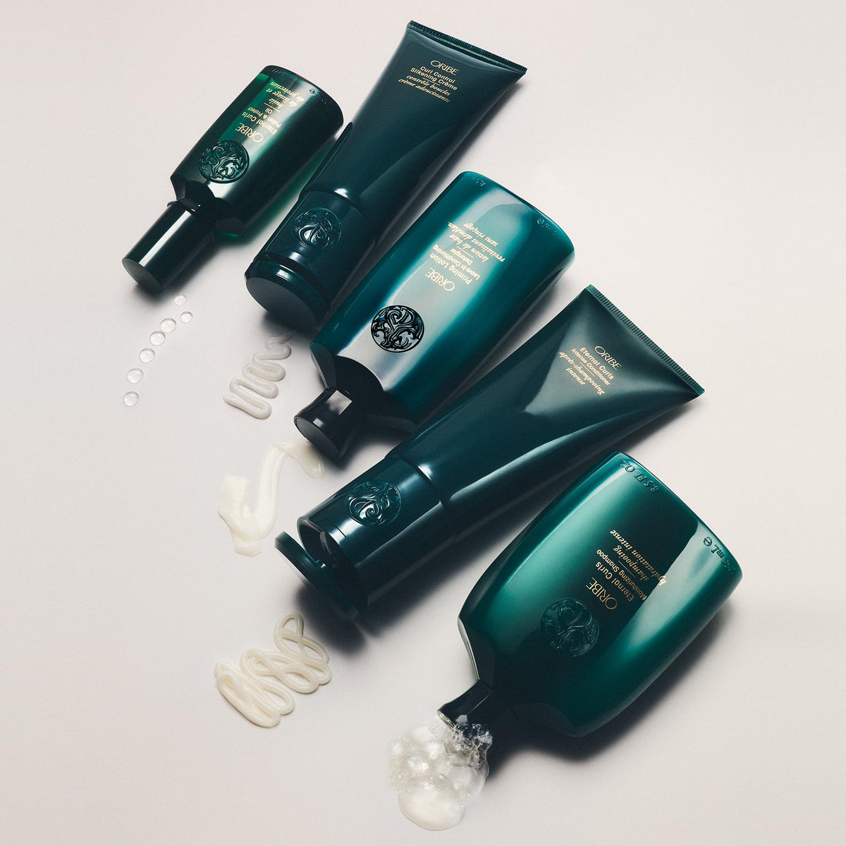 Light Gray Oribe Curl Control Silkening Cream - Defines, Smooths & Shapes Curls