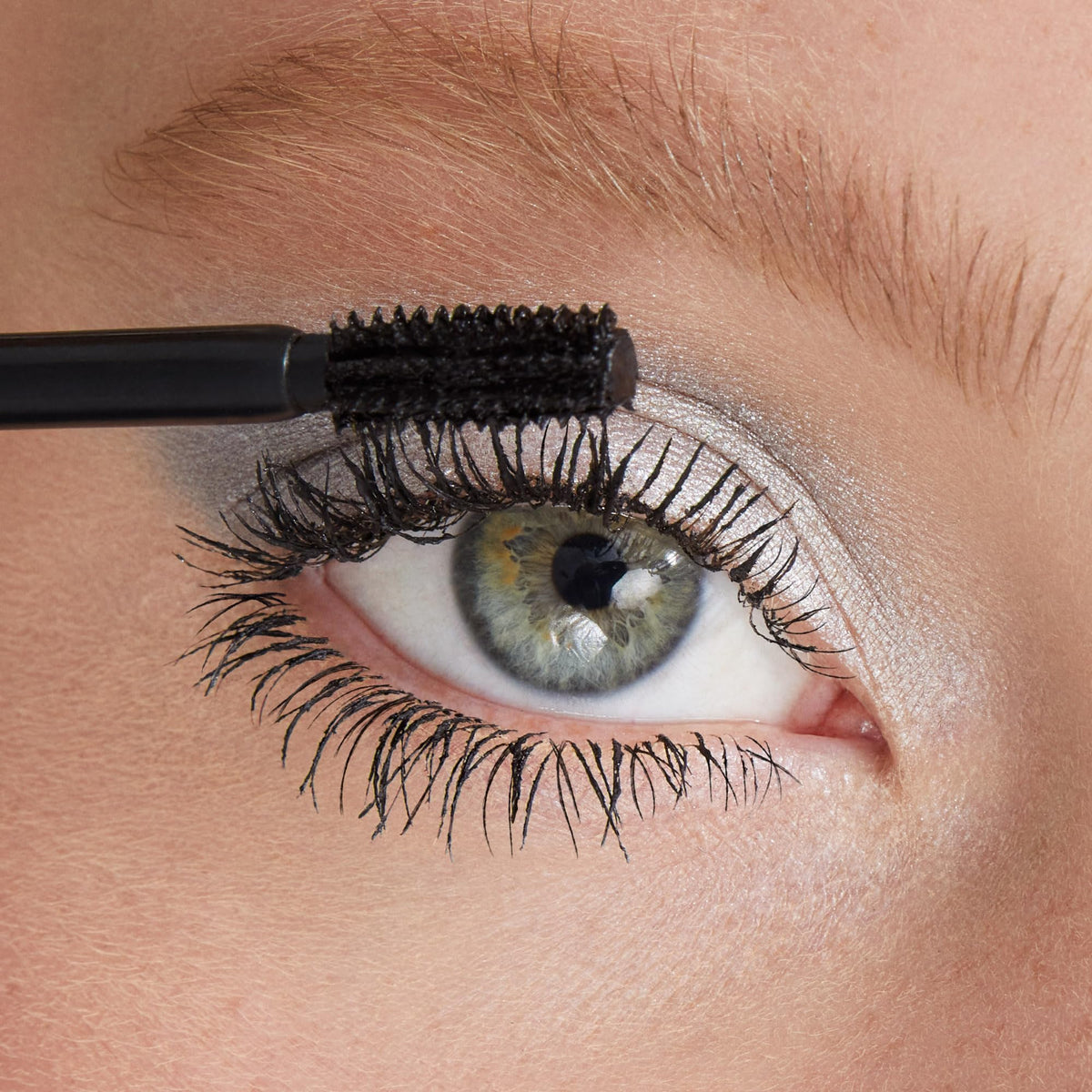 Tan KIKO Milano Maxi Mod Mascara