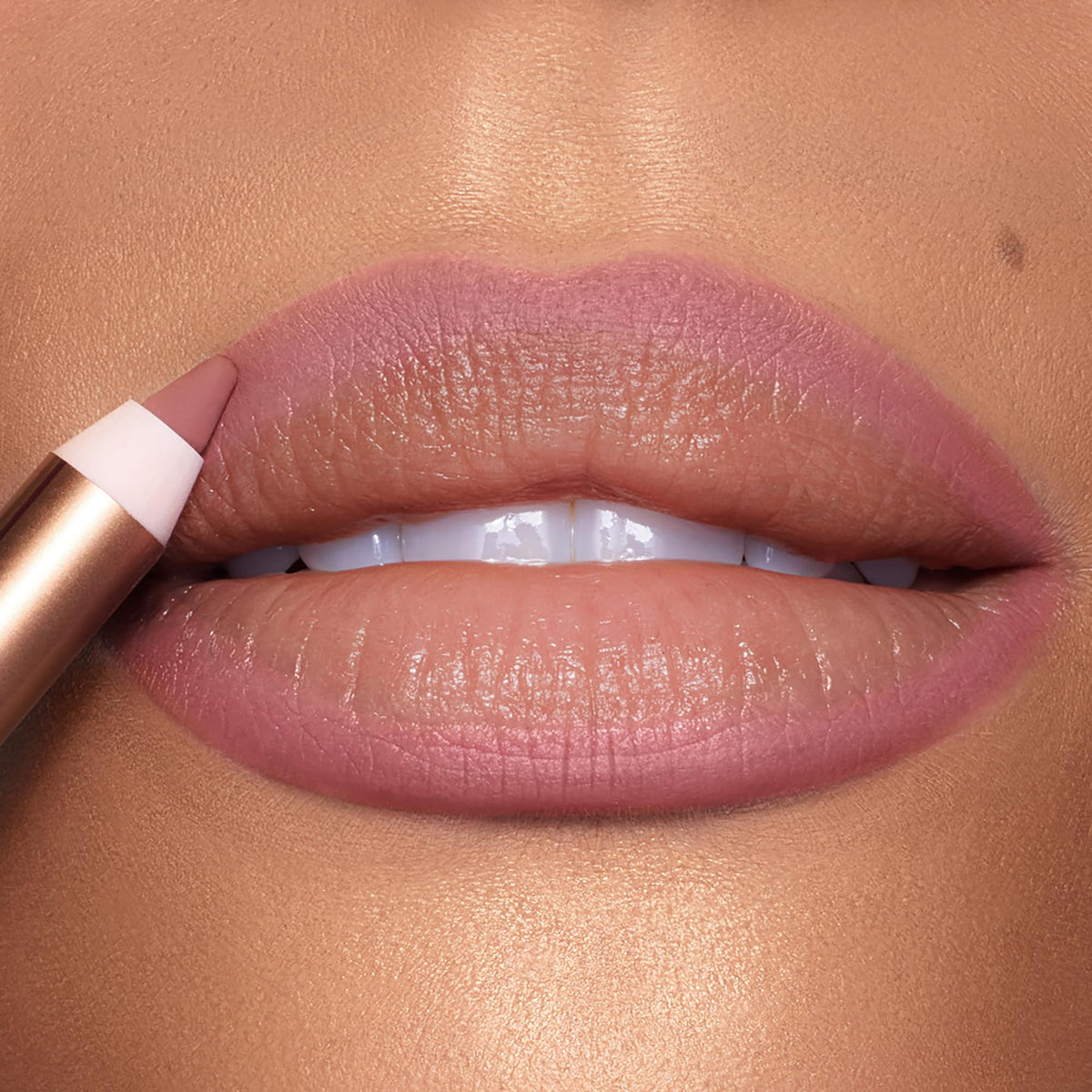 Dark Salmon Charlotte Tilbury Lip Cheat Lip Liner Pencil - Gives Lips a Fuller-Looking, Defined Pout - Enriched with Jojoba Oil & Hyaluronic Acid - Waterproof, Smudge-Proof & Transfer-Proof