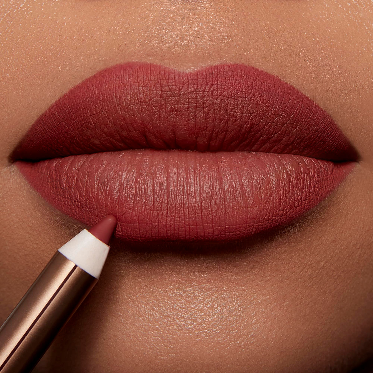 Dark Salmon Charlotte Tilbury Lip Cheat Lip Liner Pencil - Gives Lips a Fuller-Looking, Defined Pout - Enriched with Jojoba Oil & Hyaluronic Acid - Waterproof, Smudge-Proof & Transfer-Proof