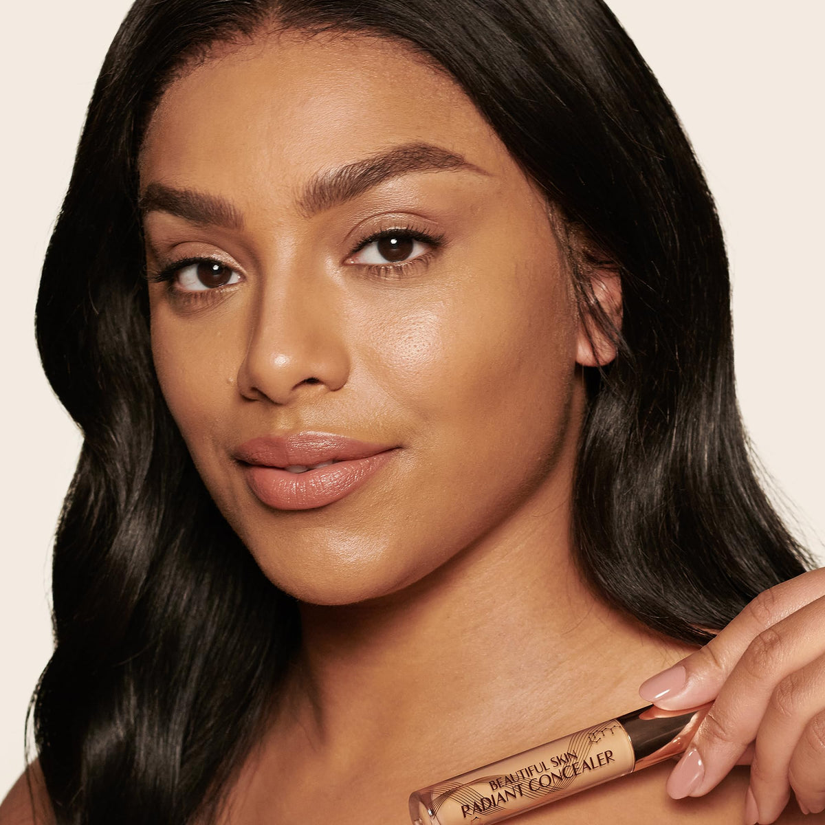 Black Charlotte Tilbury Beautiful Skin Concealer