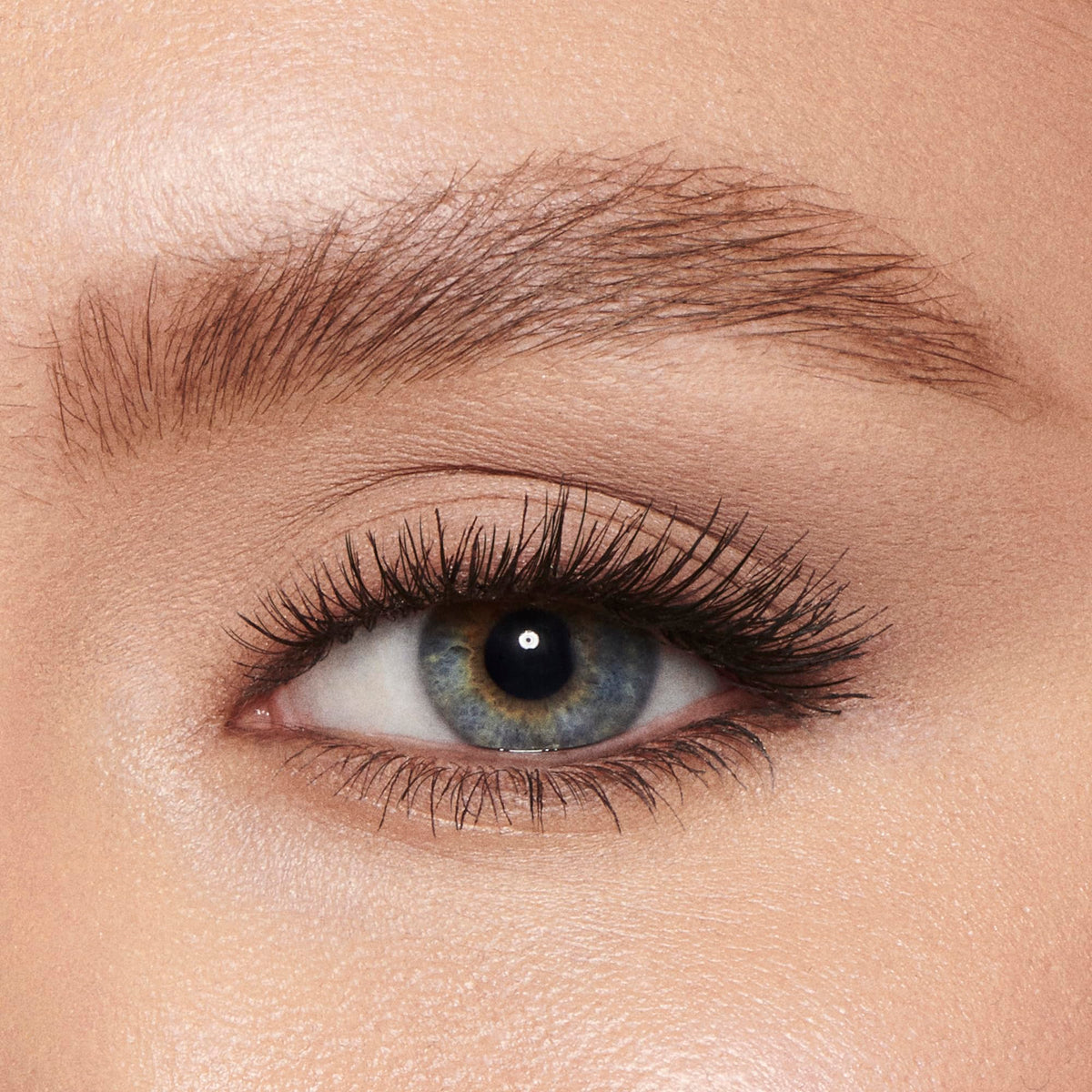Light Pink Charlotte Tilbury Legendary Brows Tinted Eyebrow Gel - Adds Fullness