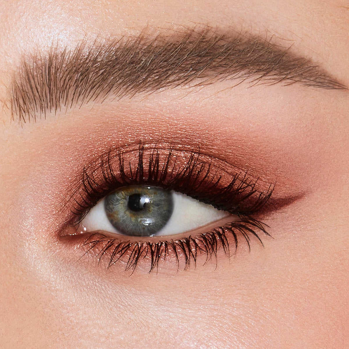 Tan Charlotte Tilbury Eyes to Mesmerize Cream Eyeshadow - Glide-on-and-go