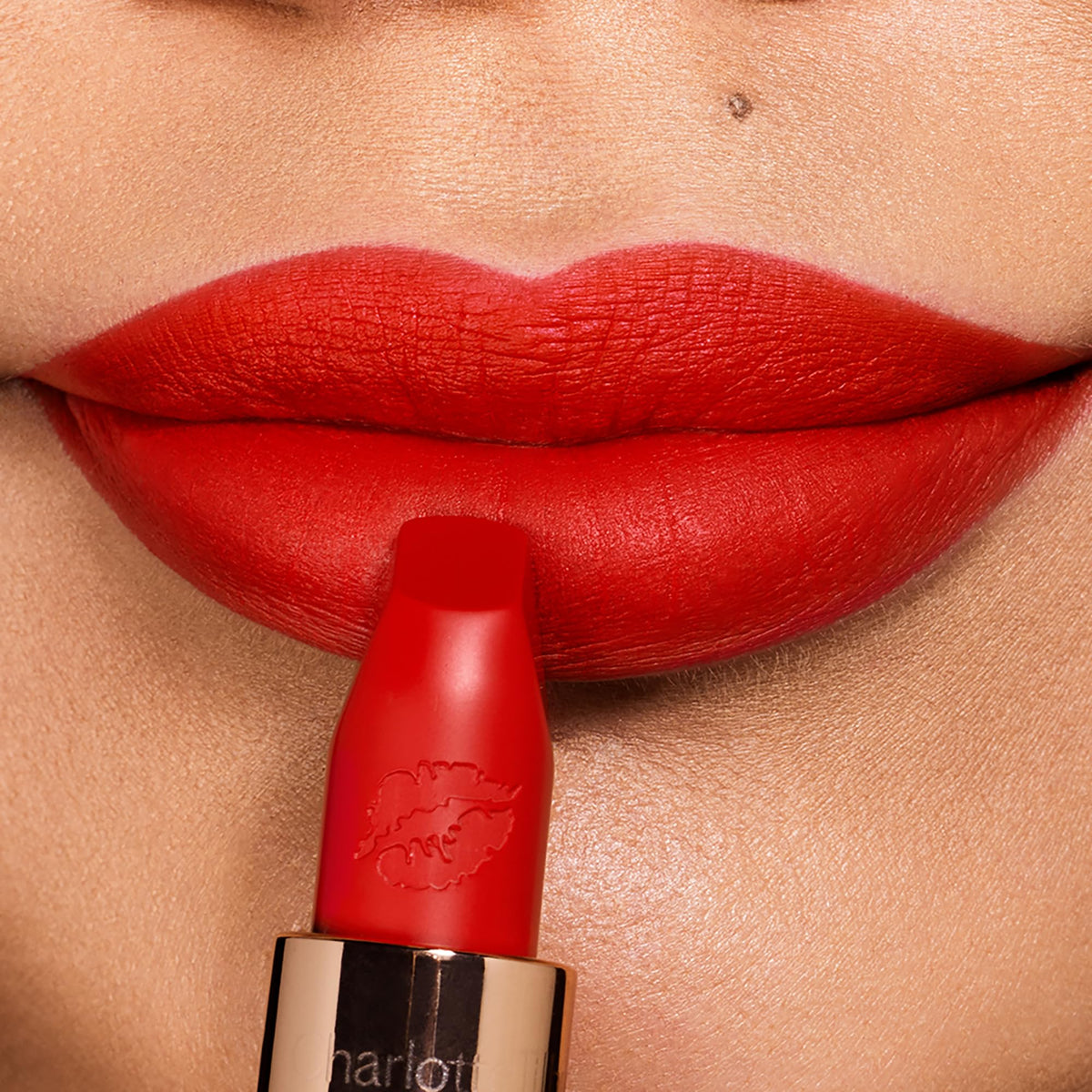 Dark Salmon Charlotte Tilbury Hot Lips 2.0 Lipstick - Hydrating, Long Lasting