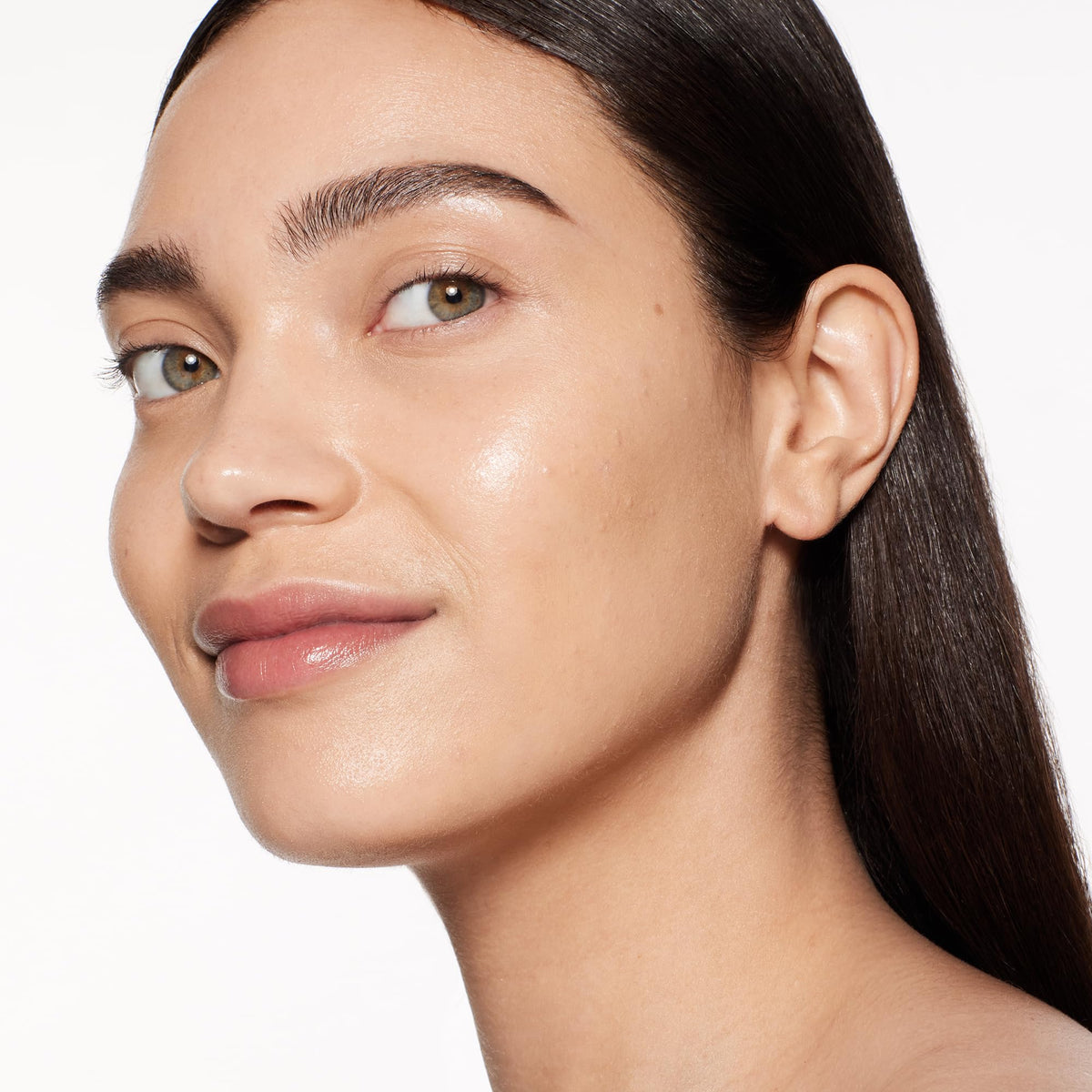 White Smoke Shiseido RevitalEssence Skin Glow Foundation SPF 30 - Buildable, Medium Coverage - 24-HR Hydration & 12-HR Wear - Transfer, Crease & Fade Resistant - Non-Comedogenic - All Skin Types