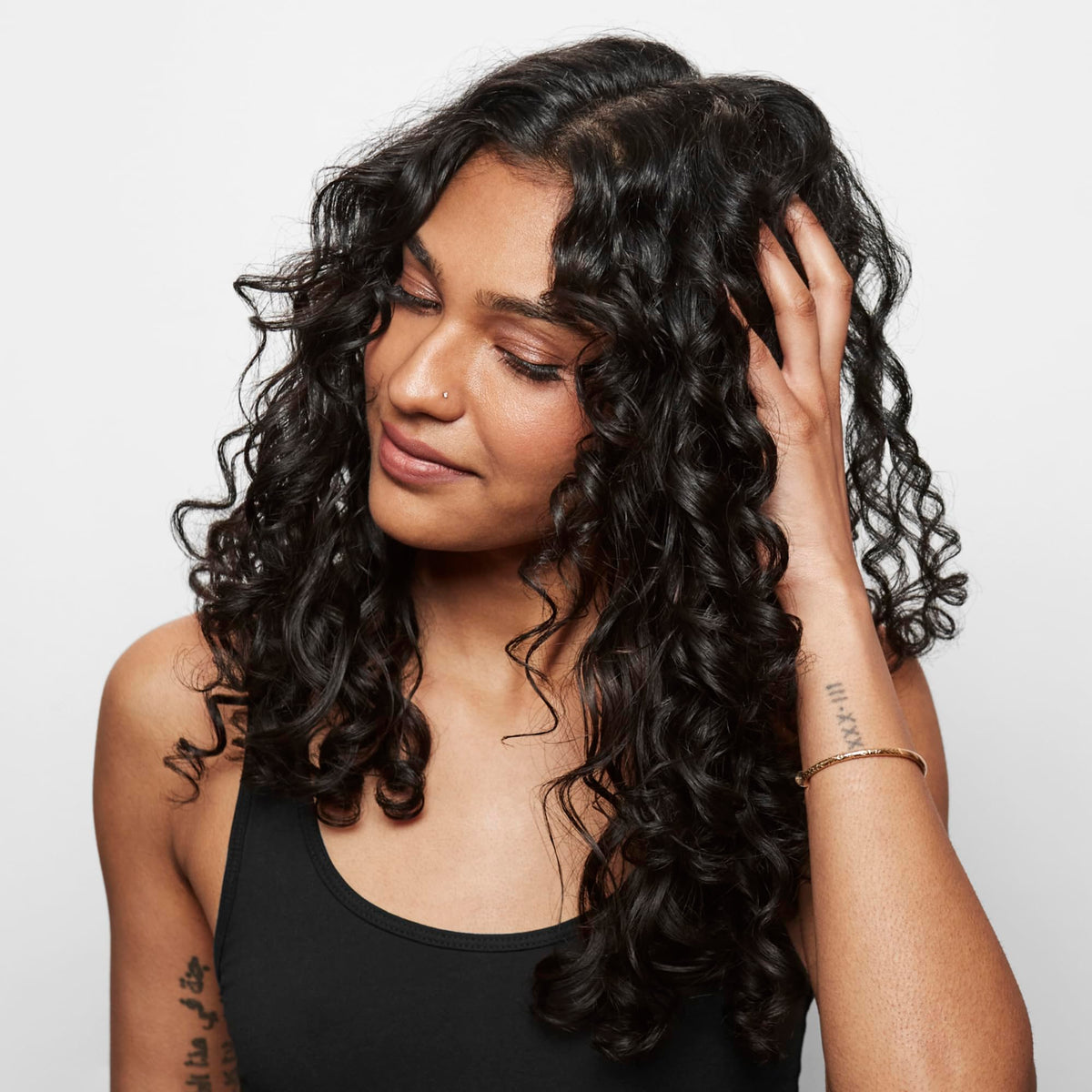 Lavender Bumble and bumble. Creme De Coco Conditioner | Provides Rich Moisture & Shine | Reduces Frizz | With Coconut Kukui Nut Murumuru Butter | For Dry Medium to Thick Curly, Wavy, Straight Hair, 33.8 Fl Oz