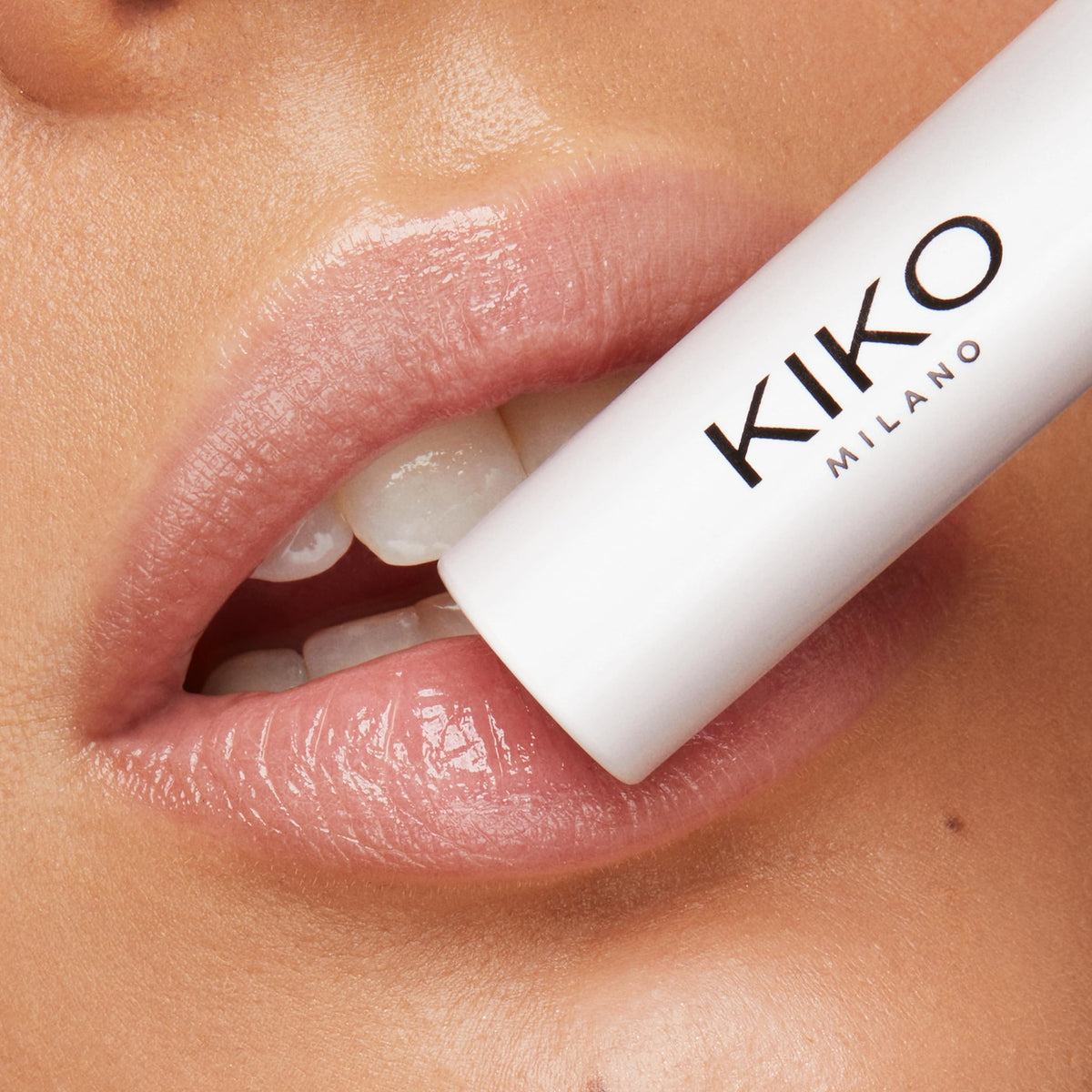 Dark Salmon Kiko Milano Lip Volume Stylo, Plumping Lipstick, 01