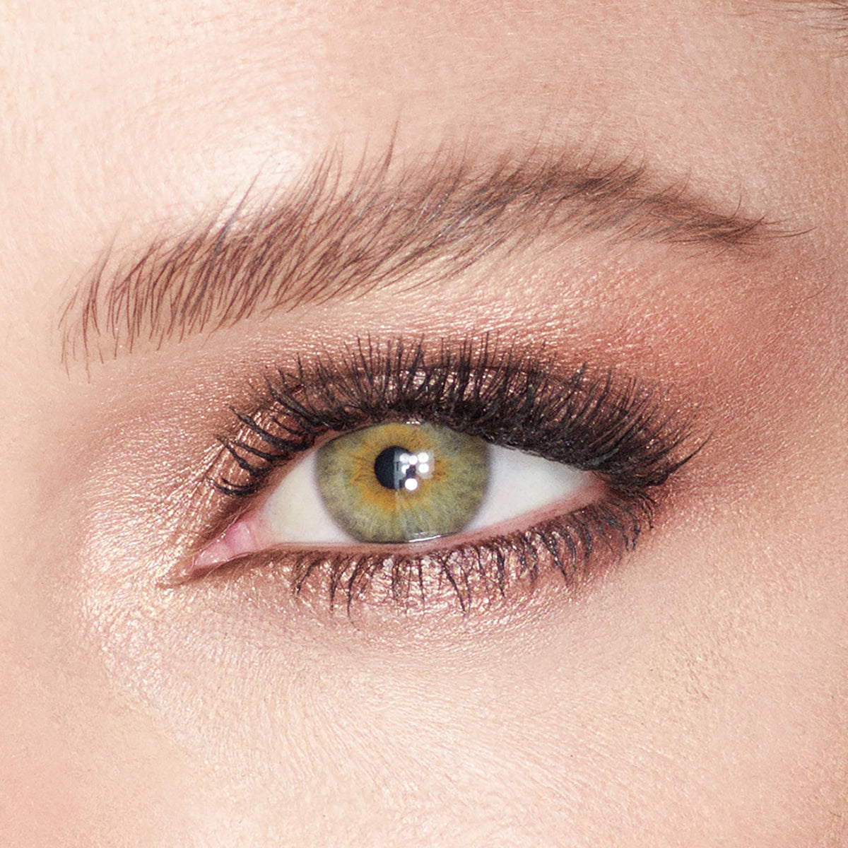 Wheat Charlotte Tilbury Eyes to Mesmerize Cream Eyeshadow - Glide-on-and-go