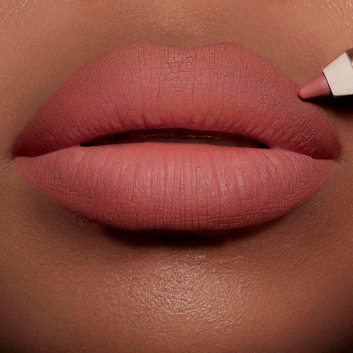 Sienna Charlotte Tilbury Lip Cheat Lip Liner Pencil - Gives Lips a Fuller-Looking, Defined Pout - Enriched with Jojoba Oil & Hyaluronic Acid - Waterproof, Smudge-Proof & Transfer-Proof