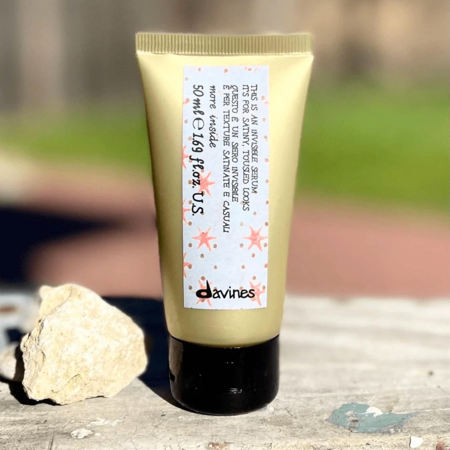 Black Davines This Is An Invisible Serum, Light Hold Anti-Frizz & Satiny Look - Soft Texture & Separation - Creates Casual "Undone" Styles, Travel Size, 1.69 Fl Oz