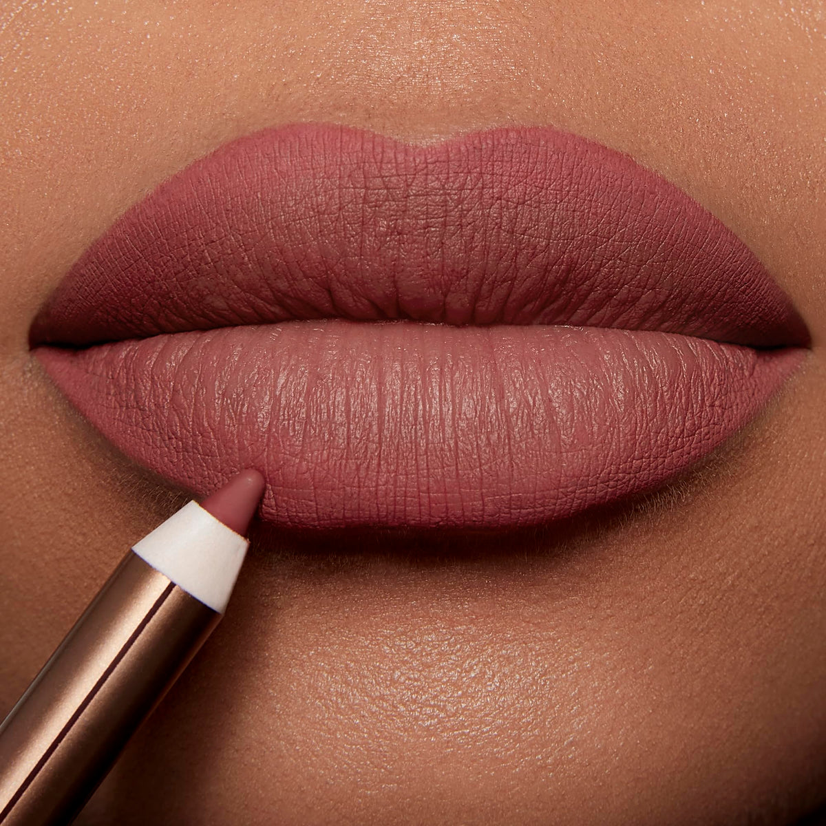 Dark Salmon Charlotte Tilbury Lip Cheat Lip Liner Pencil - Gives Lips a Fuller-Looking, Defined Pout - Enriched with Jojoba Oil & Hyaluronic Acid - Waterproof, Smudge-Proof & Transfer-Proof