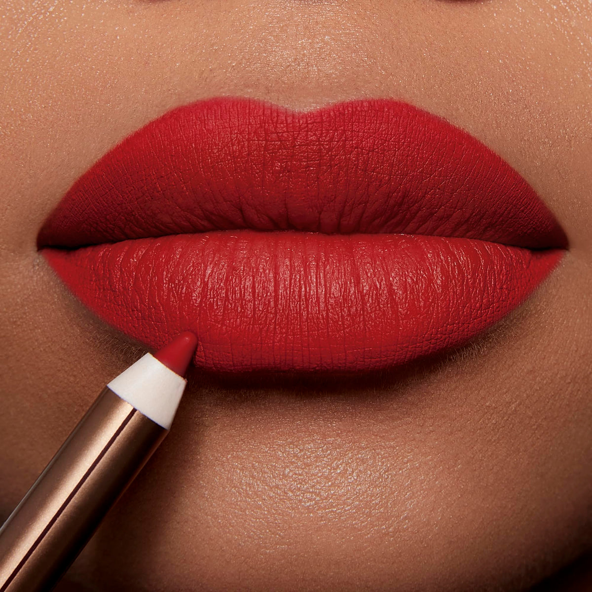 Dark Salmon Charlotte Tilbury Lip Cheat Lip Liner Pencil - Gives Lips a Fuller-Looking, Defined Pout - Enriched with Jojoba Oil & Hyaluronic Acid - Waterproof, Smudge-Proof & Transfer-Proof