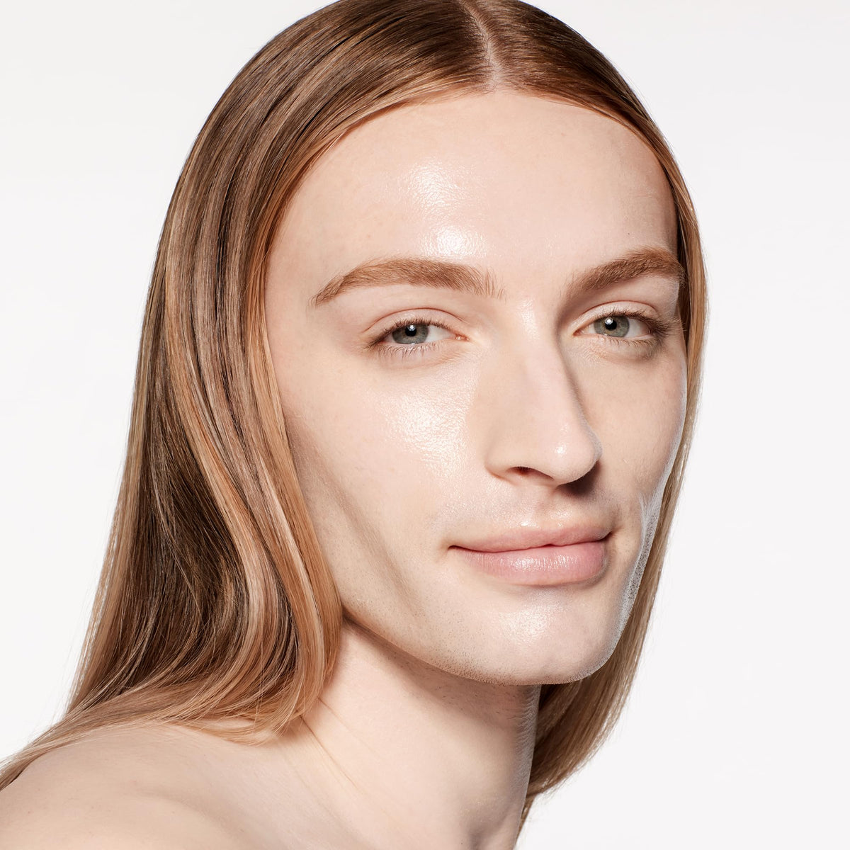 White Smoke Shiseido RevitalEssence Skin Glow Foundation SPF 30 - Buildable, Medium Coverage - 24-HR Hydration & 12-HR Wear - Transfer, Crease & Fade Resistant - Non-Comedogenic - All Skin Types