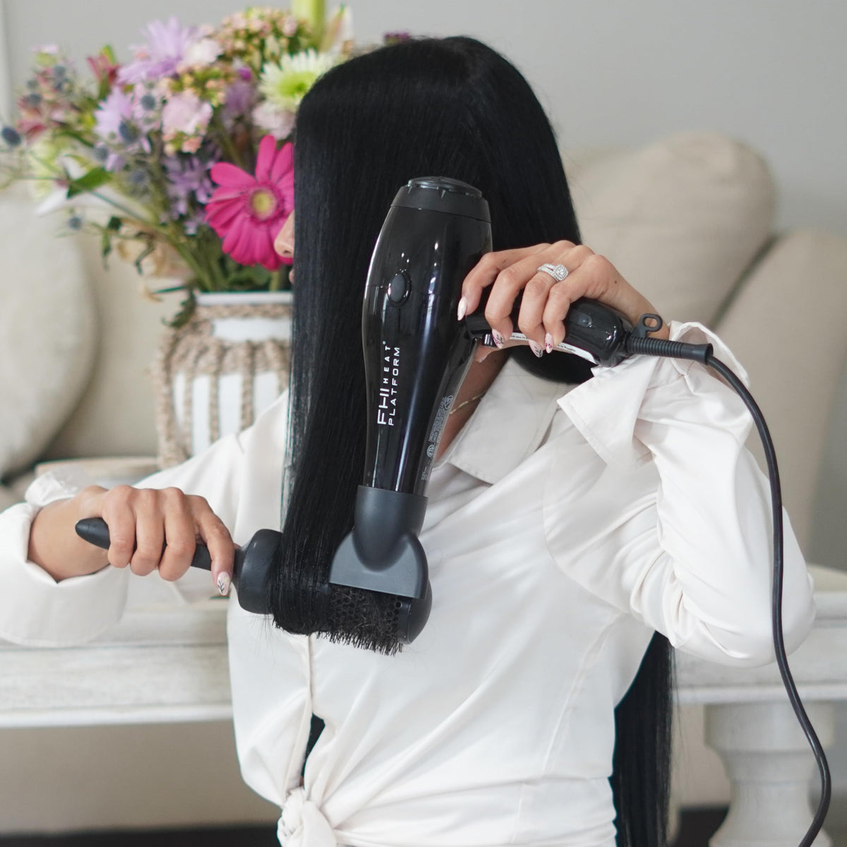 Light Gray FHI HEAT Platform Nano Power Salon Pro 2000 Tourmaline Ceramic Quick Dry Hair Dryer with 3 Piece Attachment Set (Comb, Concentrator, and Diffuser), Black