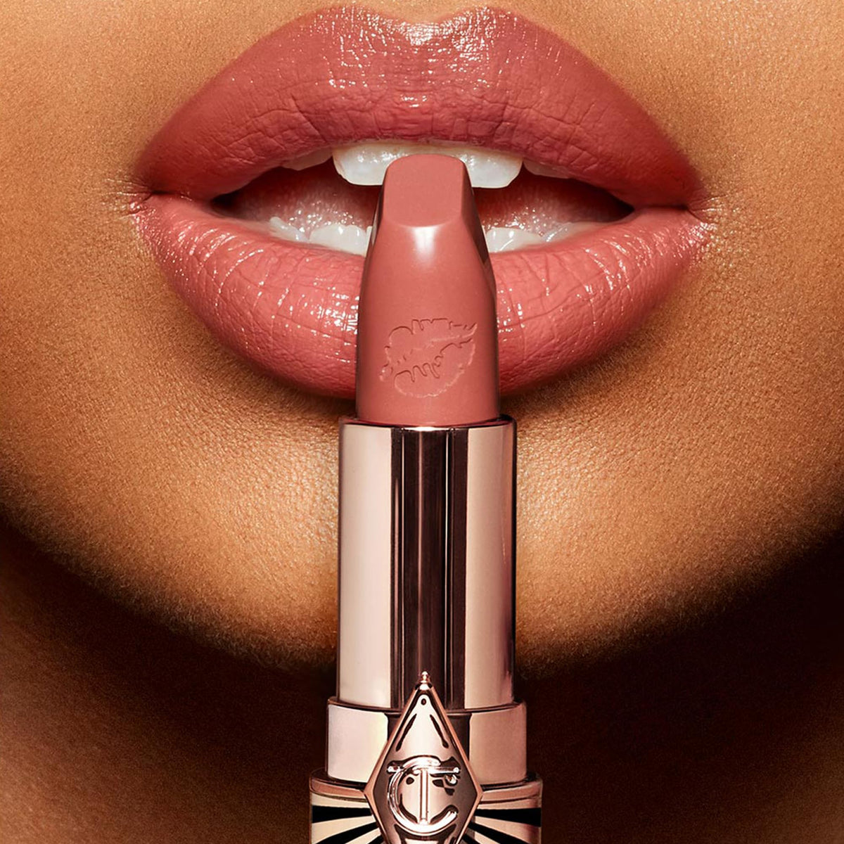 Black Charlotte Tilbury Hot Lips 2.0 Lipstick - Hydrating, Long Lasting