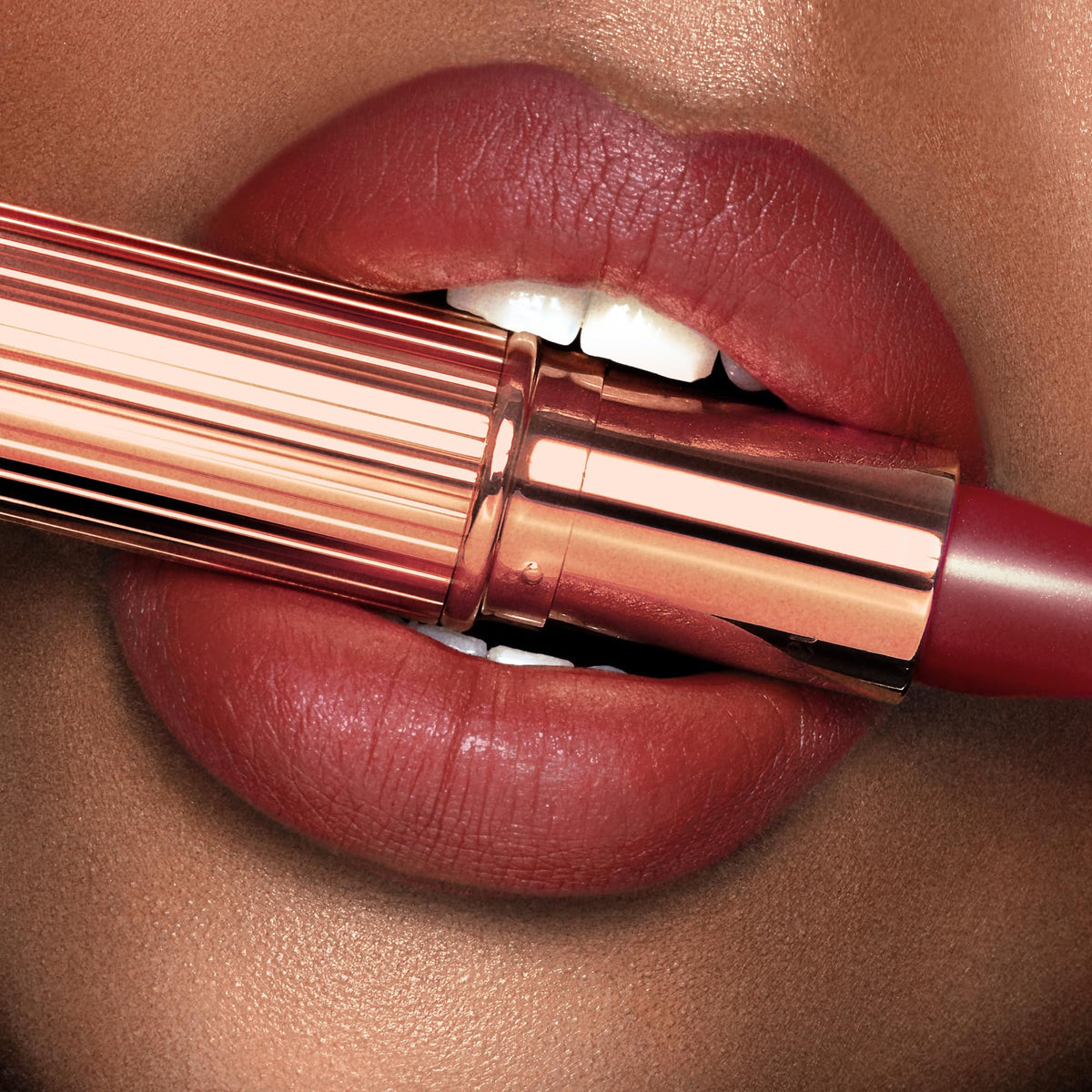 Sienna Charlotte Tilbury Matte Revolution Lipstick - Long Lasting, Hydrating