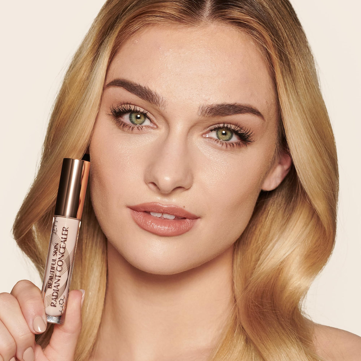 Antique White Charlotte Tilbury Beautiful Skin Concealer