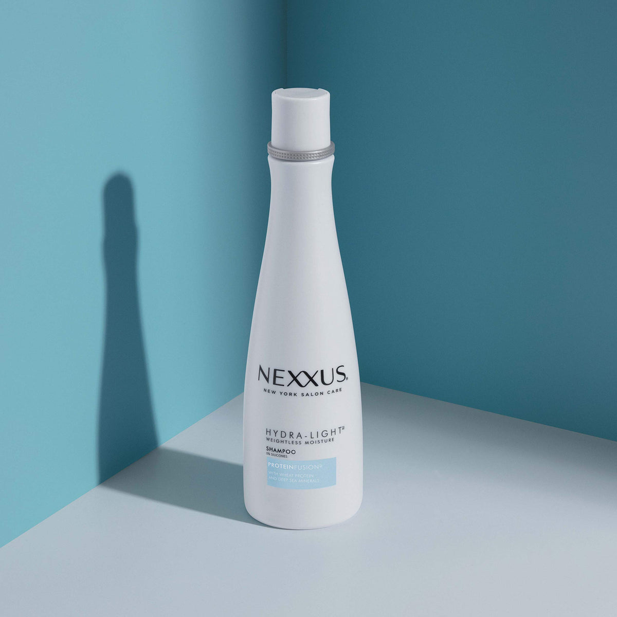 Medium Aquamarine Nexxus Hydra-Light Weightless Moisture Shampoo Shampoo for Oily Hair Replenishing Silicone free 13.5 oz