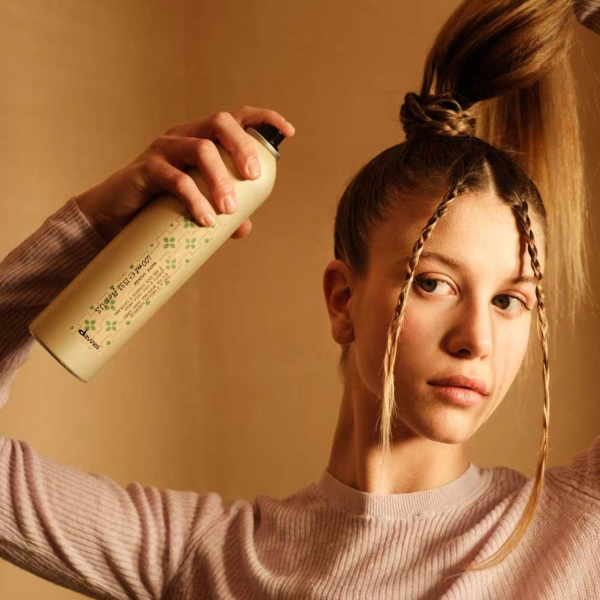 Sienna Davines This Is A Medium Hair Spray
