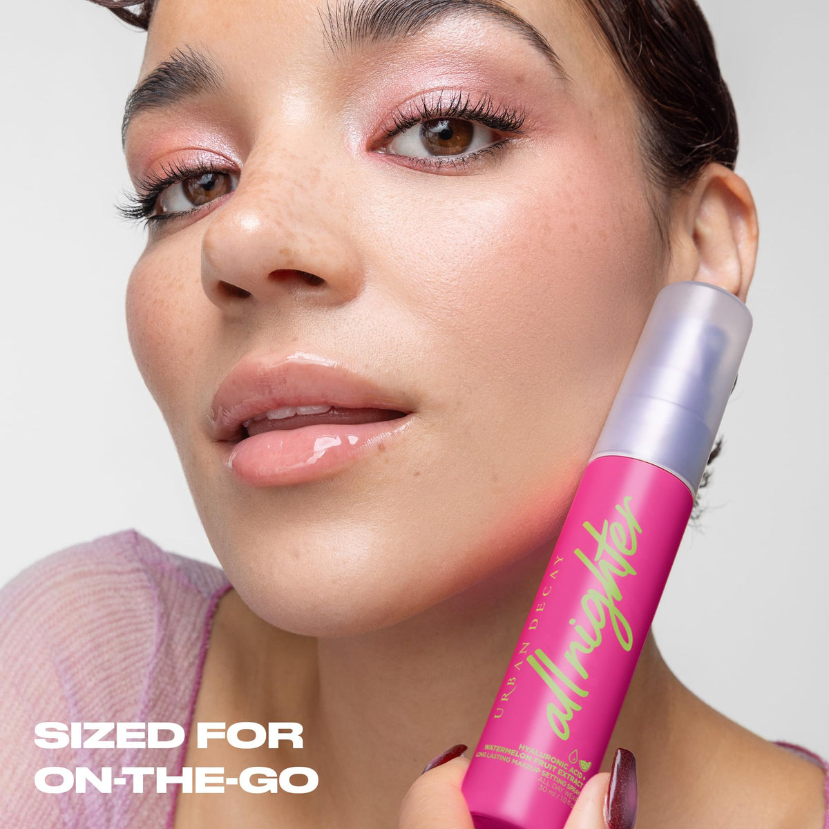 Lavender Urban Decay All Nighter Hyaluronic Acid Waterproof Dewy Setting Spray for Face (Travel Size), Luminous Glowy Look, Long-lasting, Smudge-proof & Transfer-resistant Makeup, Watermelon Scent - 1 fl oz