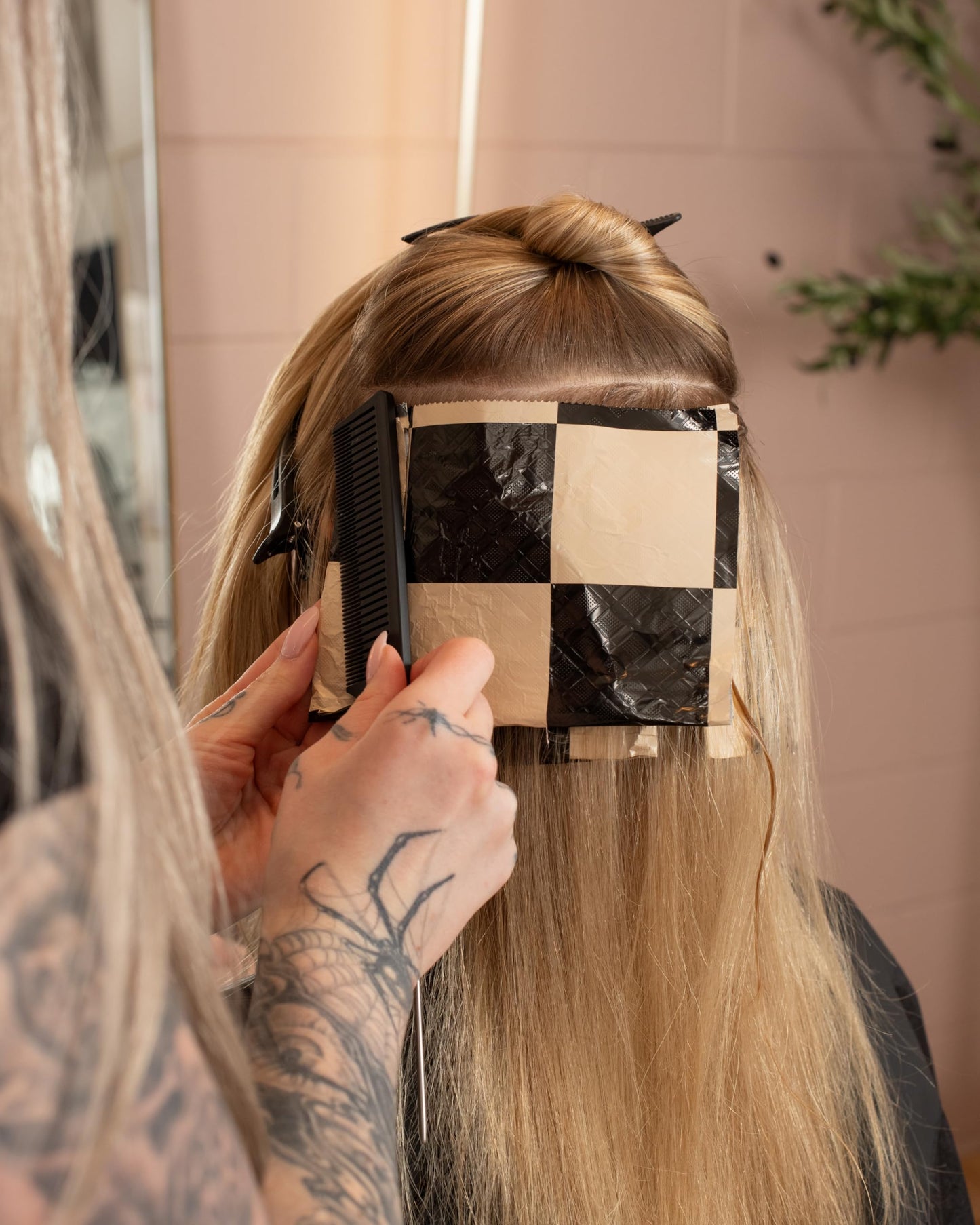 Rosy Brown FRAMAR 8x11 Checked Out Hair Foil – Hair Foils For Highlighting, Pop Up Foil For Hair Highlighting, Salon Foils For Hair Highlighting Kit, Wide Hair Foils For Bleach, Salon Foils For Hair Stylist 200