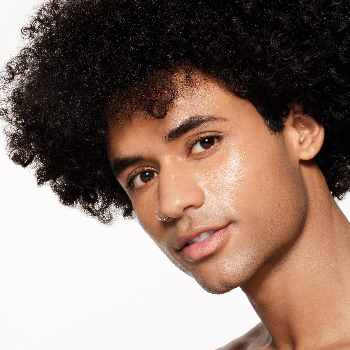 White Smoke Shiseido RevitalEssence Skin Glow Foundation SPF 30 - Buildable, Medium Coverage - 24-HR Hydration & 12-HR Wear - Transfer, Crease & Fade Resistant - Non-Comedogenic - All Skin Types