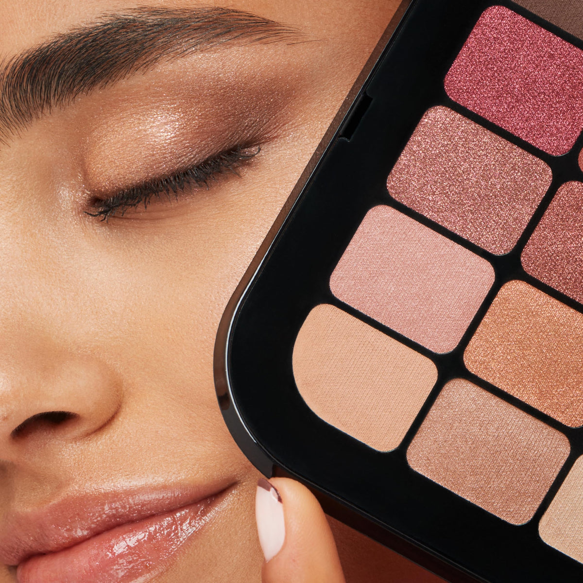 Black KIKO Milano Master Eyeshadow Palette, 02 Touch of Glamour